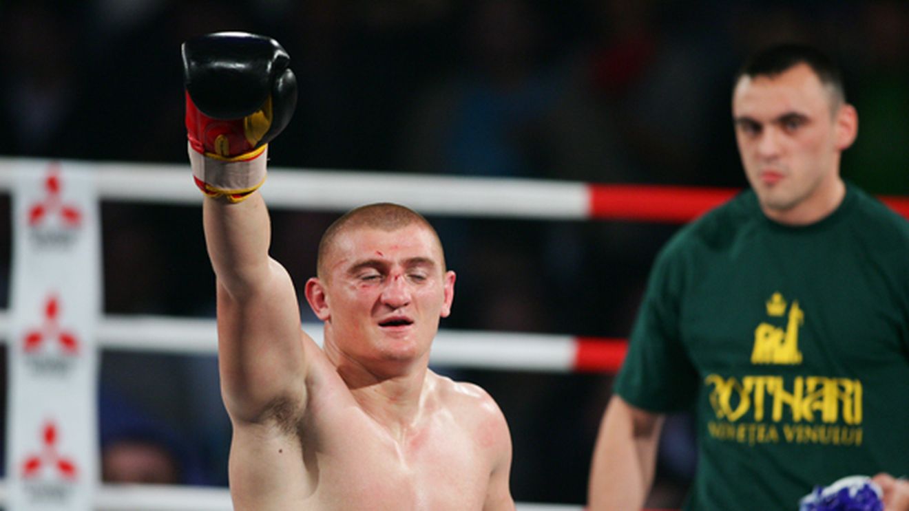 Moroșanu - Cadet, la Local Kombat! "O să-i arăt eu francezului că românii nu sunt 'cerșetori și păduchioși'"!