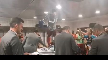Sărbătoare în vestiar! Ce au făcut fotbaliștii CFR-ului, imediat după ce au eliminat-o pe Maccabi Tel Aviv din Liga Campionilor | VIDEO
