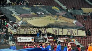 Bilete la peluză, la preț dublu față de cele VIP. Galeria CFR-ului protestează și anunță că nu merge pe Cluj Arena la returul Cupei cu "U": "Sunt aberant de mari. Noi nu vom dona sânge"