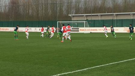 VIDEO | Copiii de geniu ai fotbalului românesc: Vlad Dragomir, gol spectaculos pentru Arsenal! Dulca și Cârnaț i-au impresionat și ei pe englezi