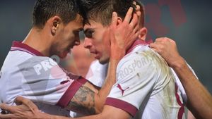 Rapid a pierdut meciul amical cu Debrecen, scor 2-1