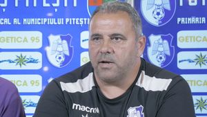 Surpriză în stafful tehnic al lui Alexandru Pelici la Argeș. Un fost antrenor principal în prima și a doua ligă îi este secund ”Pelicanului”