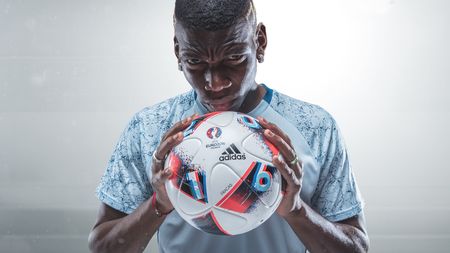 Adio "Beau Jeu", bine ai venit "Farcas". Premieră la EURO | Adidas schimbă mingea în timpul turneului. Cum arată balonul pentru fazele eliminatorii 