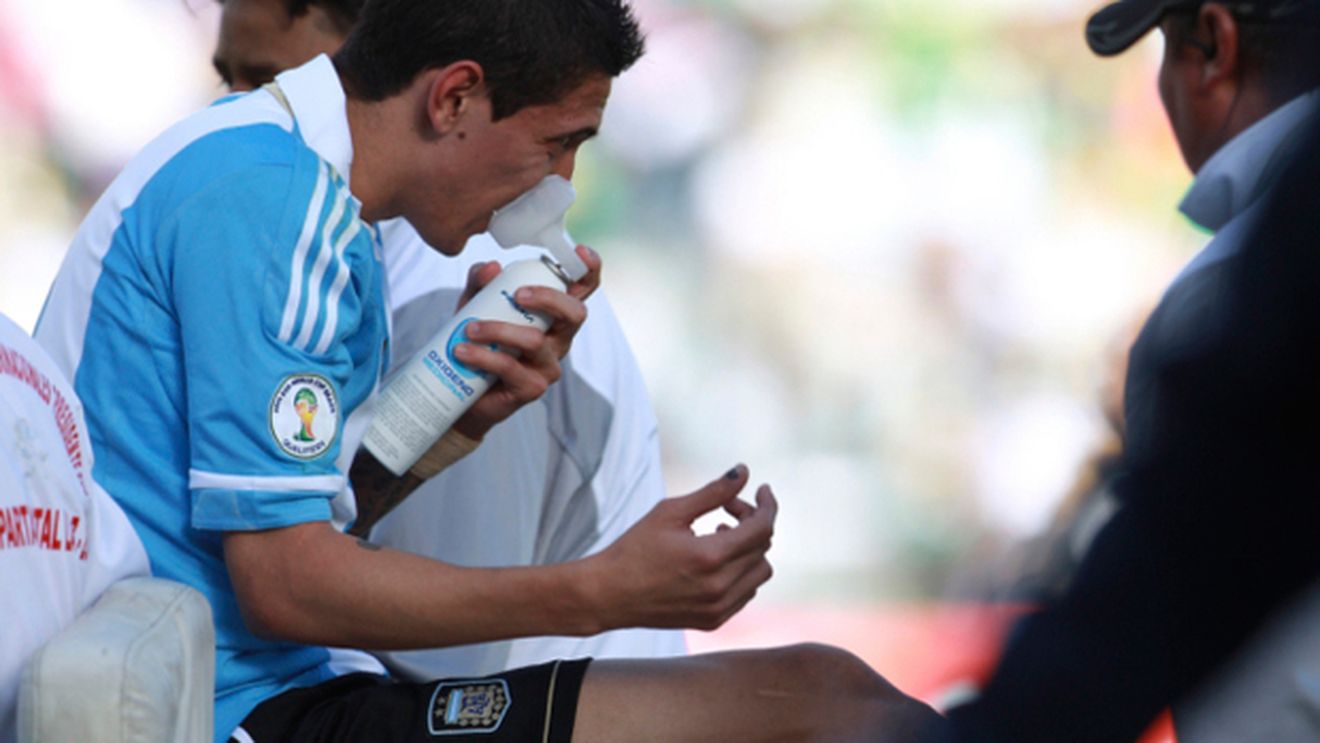 FOTO Așa se joacă fotbal la 4.000 de metri:** argentinienii au trecut printr-un calvar în Bolivia! Ce a pățit Messi