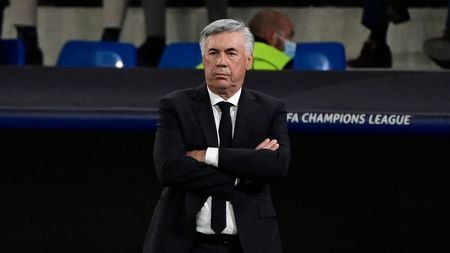 Cum își explică Carlo Ancelotti înfrângerea din Supercupa Spaniei contra Barcelonei: „Am făcut cadou ultimele două goluri”