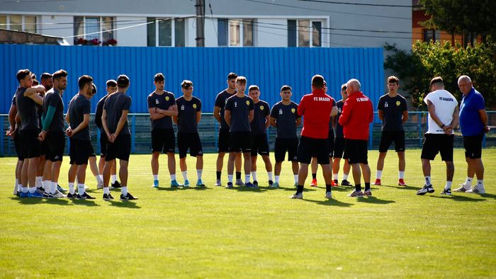 FC Brașov a scăpat la limită de depunctare! Nu și-a achitat însă datoriile, astfel că nu a scăpat de probleme