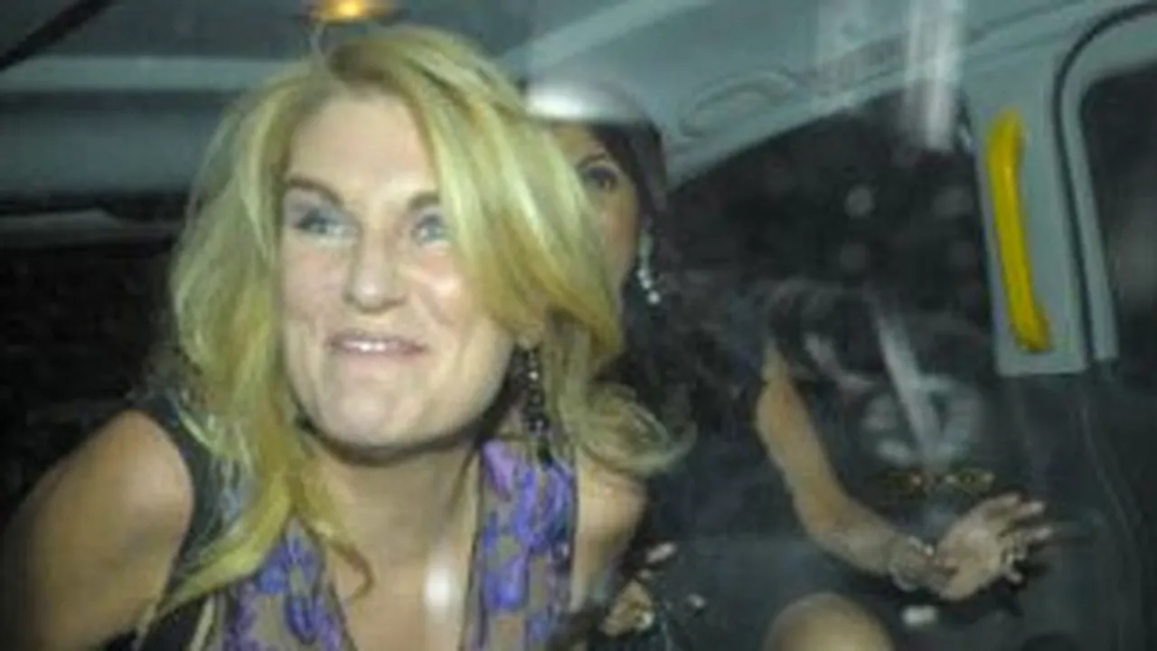 Sally Bercow, soția unuia dintre cei mai cunoscuți politicieni din UK, acuzată că s-ar fi sărutat cu un presupus sportiv