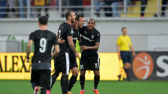 FOTO | Astra s-a antrenat fără Șumudică la Severin. Liderul s-a pregătit înaintea derby-ului cu Pandurii pe sinteticul unui fost jucător. Mihart: "Echipa are forță să devină campioană"