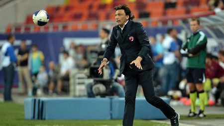 E favorit să-l înlocuiască pe Bonetti la Dinamo, însă îi dă dreptate italianului:** "Singurele echipe invincibile au fost Steaua '86 și Craiova '84'