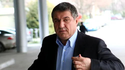 Disputa Lucescu vs. Victor Becali, departe de final!** „Bebelușul ăsta răsfățat ne scotea din urne, dacă mai stătea mult la națională”