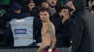 Deian Sorescu, considerat vinovat după ce a fost dezbărcat de către suporterii lui Dinamo: „A făcut pe viteazul! Probabil a vrut să provoace, să scape” | VIDEO EXCLUSIV ProSport Live