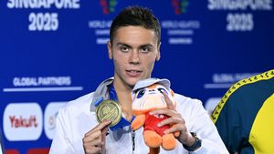 „M-am inspirat de la Nicuşor Dan”. Mircea Badea a vorbit despre banii pe care David Popovici îi ia de la stat pentru medalia de aur şi ştie cum poate fi mărit premiul