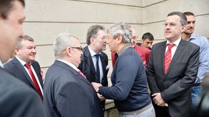 Pace de la Lucescu! Războiul dintre Cornel Dinu și Ionuț Negoiță se poate sfârși în aceste zile