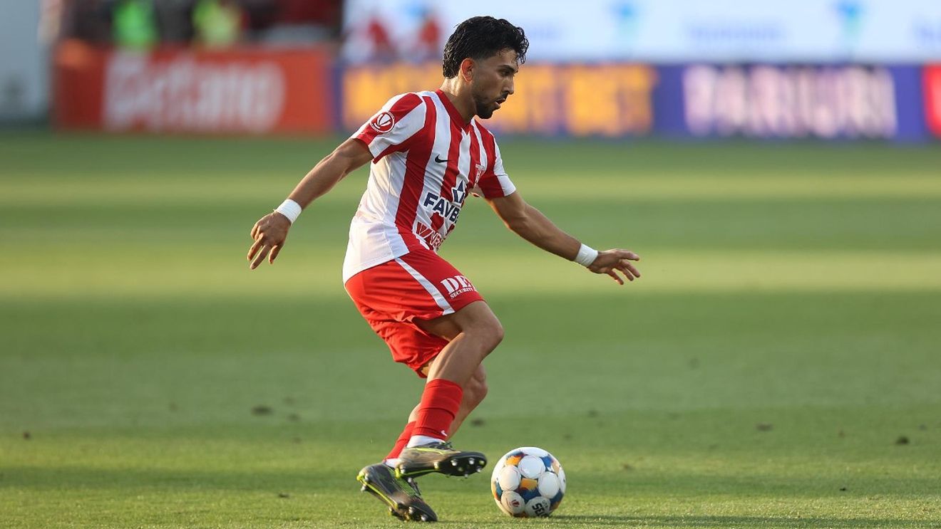 Jucătorul care vorbește 4-5 limbi a dat startul „remontadei" utiste cu Universitatea Craiova: „Un vis devenit realitate, naționala de tineret – un alt obiectiv"