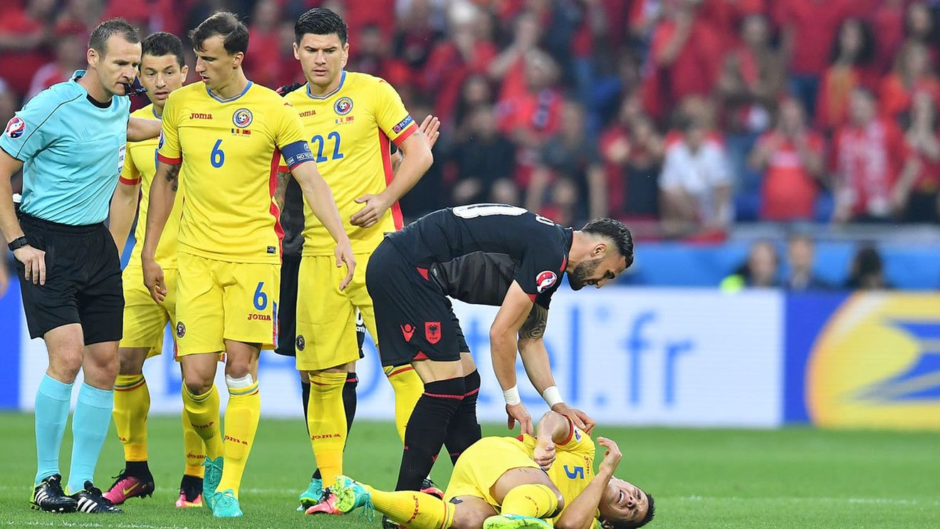 Intrări SCANDALOASE ale albanezilor! Mățel, Hoban și Săpunaru, făcuți KO în prima repriză, un singur galben arătat de cehul Pavel KrÃ¡lovec