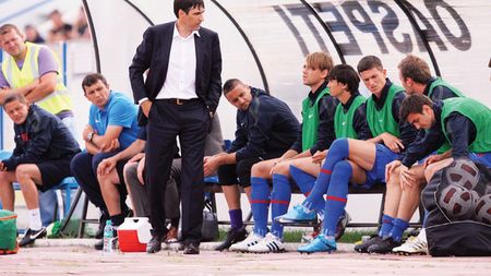 "Pițurcă e un antrenor modest! Păcat că Steaua a ajuns aici"