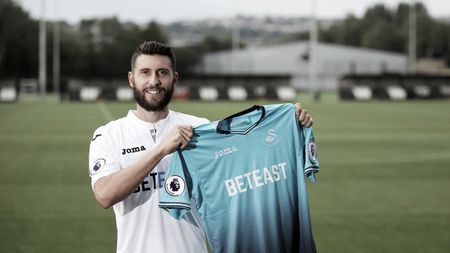 Swansea dă lovitură după lovitură. Galezii au cumpărat un fotbalist de la Atletico Madrid pentru 16 milioane de lire
