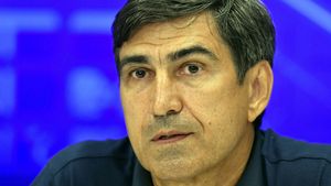 „Știm ce s-a pățit cu Becali”. Victor Pițurcă a adus un grup de investitori americani care să cumpere Steaua București de la Armată: „Am pus prețuri mari, nu 20.000.000 de euro”