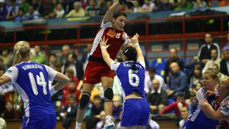 Rămâne pentru la anu''