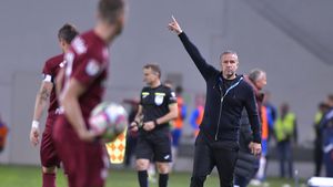 CFR Cluj - Universitatea Craiova 1-1, în etapa a 3-a din Superliga. Mandorlini și Reghecampf au dat-o la pace: egal spectaculos în Gruia