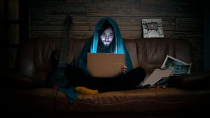 (P) Nicu Mihai despre creativitate și exprimarea ideilor în mediul digital