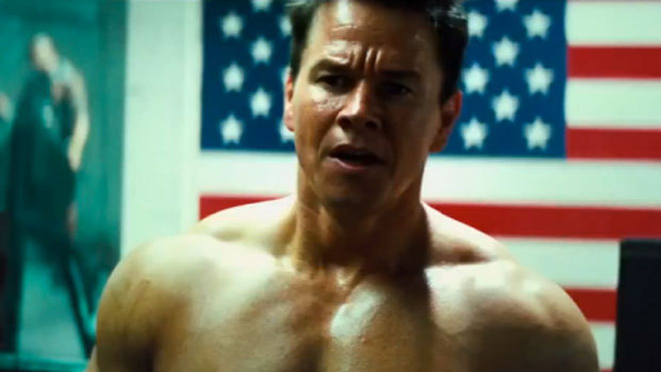 Unul dintre cei mai iubiți actori a devenit un monstru pentru un rol de bodybuilder!** Mark Wahlberg a pus pe el 19 kilograme de mușchi în două luni: "Mâncam 10 mese pe zi"