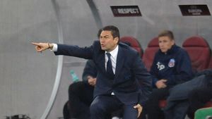 Victoria cu Maccabi l-a urcat pe soclu!** Ilie Stan este văzut drept noul Lobanovski: "Va fi antrenorul-minune al Europei de Est!"