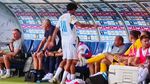 Ștefan Baiaram i-a dat cu sticla în cap unui om din staff-ul Craiovei, aflat pe banca de rezerve! Furios că a fost schimbat, atacantul nu și-a stăpânit nervii și, din greșeală, l-a lovit