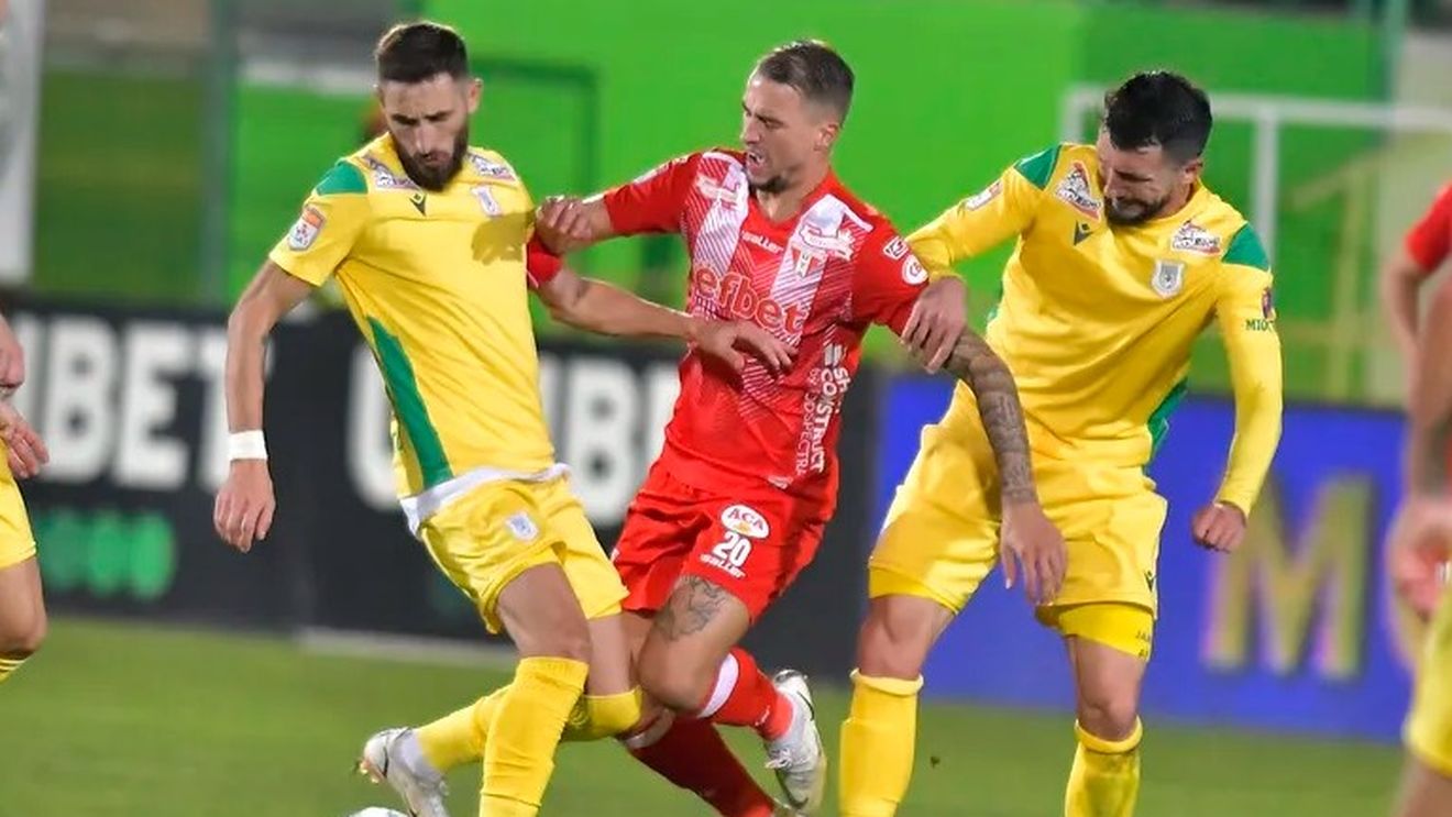 Ubbink nu-l menajează pe Poenaru, ce-l care exclusese din lotul arădenilor de la UTA: „Suntem unde merităm, la începutul sezonului nu am avut o idee de joc"