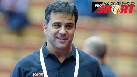 Ambros Martin, spaniolul care respiră românește de 1 Decembrie și de la care se așteaptă să ducă naționala de handbal pe cele mai înalte culmi în Franța. "Suntem o echipă completă" #România100