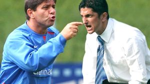 Acum 4 ani, Răzvan Lucescu i-a luat scaunul lui Lăcătuș!