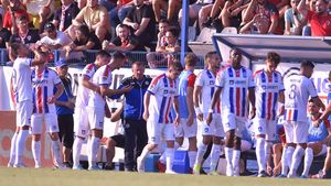 Scene ireale în Liga 2: Dinamo, răpusă de fotbalistul împrumutat de Răzvan Zăvăleanu la Oțelul Galați