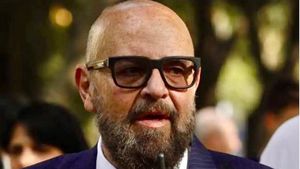 Piedone a închis Hanul lui Manuc, celebrul restaurant unde vin fanii străini la meciurile de fotbal din București