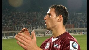 Cum arată acum fotbalistul care fusese dat dispărut de familie. Lucian Burdujan a ieșit în lume. FOTO