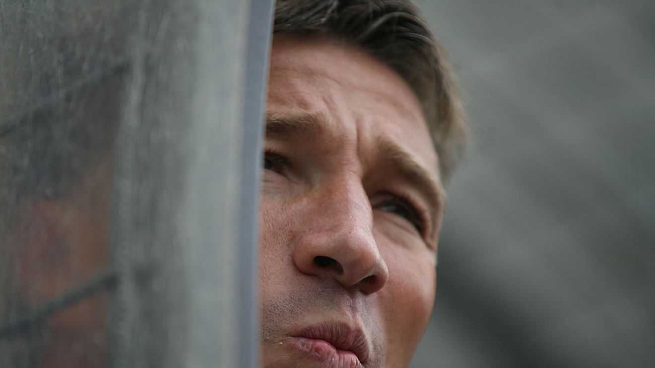 Dan Petrescu îl dă de gol pe Burleanu: "Pe mine nu m-a sunat când eram liber de contract. Acum e prea târziu". Antrenor străin la națională? "O prostie, o greșeală!"