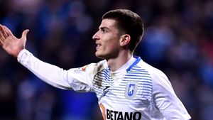 Silviu Bogdan, artizanul ascensiunii lui Mihăilă: „Un mare merit îl are Hagi. A asigurat competitivitatea. Stabileam amicale cu ei la jumătatea distanței dintre Craiova și Ovidiu" | INTERVIU