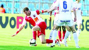 Rednic i-a pus banderola pe braț lui `Săgeată`