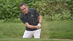 Cazul milionarului care a luat bacteria din spital și care interesează direct România a ajuns și în Anglia. Ce au scris britanicii