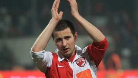 "Zicu trebuie să fie mai puțin superficial!** Nu poți păcăli fotbalul!"