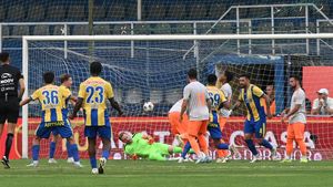 Unul dintre cei mai buni fundași din Superliga nu poate juca în această etapă. Decizia FIFA e imposibil de contestat. EXCLUSIV