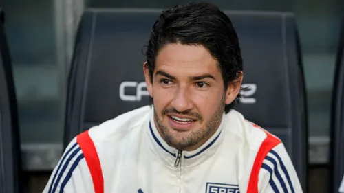 Alexandre Pato cere o vilă cu piscină privată și măsuri de securitate speciale pentru a semna cu clubul irakian de fotbal Al Diwaniya!