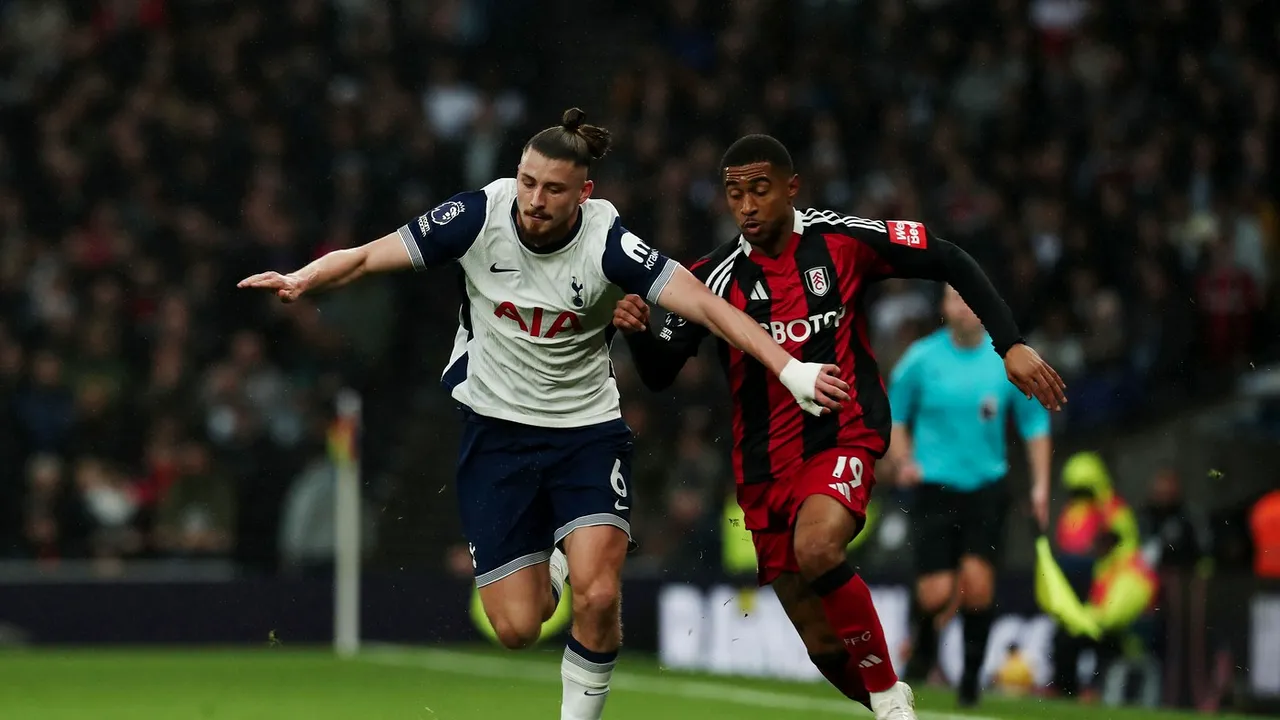 Radu Drăguşin a dat lovitura. Cum l-a numit Ange Postecoglou, la câteva minute după Tottenham - Fulham