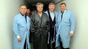 "Pe bune? Nu știam!" Mircea Lucescu, emoționat de reacția incredibilă a suporterilor din Ucraina!** Medicii iau în calcul externarea lui: vezi ultimele detalii