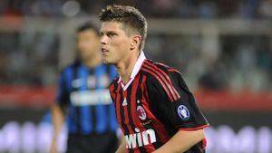 Bayern îl vrea pe Huntelaar! Klose, folosit ca monedă de schimb!