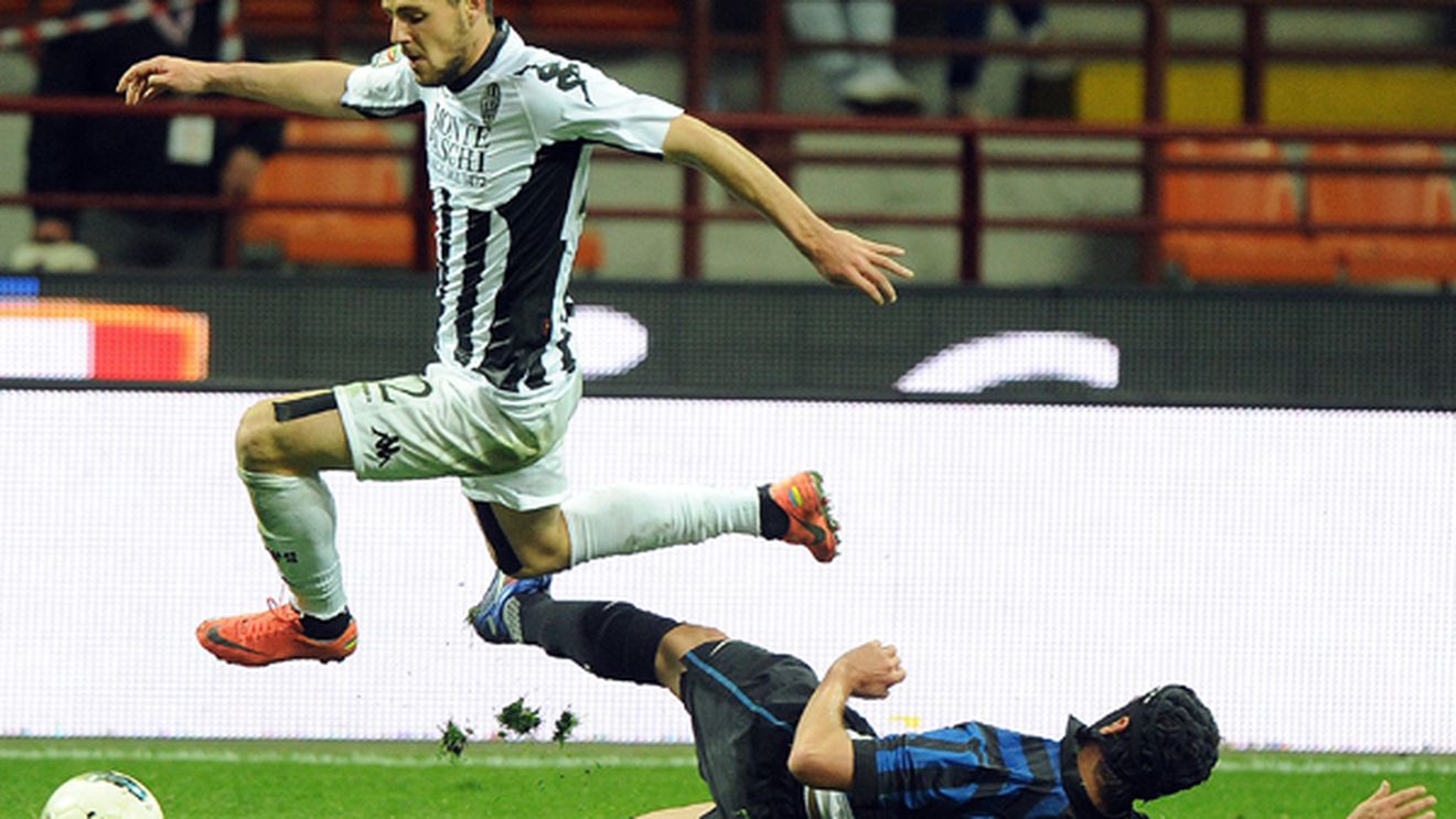 Inter - CFR 8-0, Ajax - Steaua 7-0!** Chivu punctează cel mai mare dezavantaj al românilor: "Noi suntem în plin sezon, în țară e pauză"