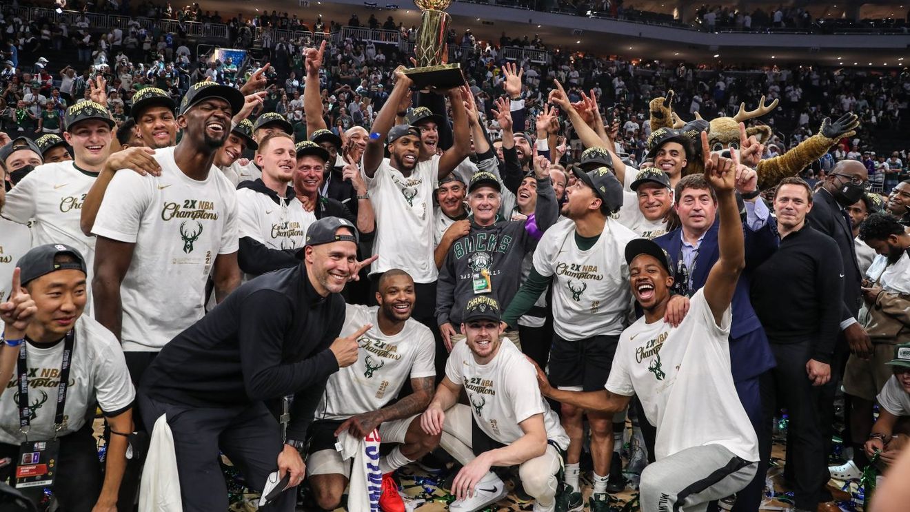 Milwaukee Bucks este noua campioană din NBA, după ce a învins Phoenix Suns cu 4-2. Giannis Antetokoumpo a fost desemnat MVP-ul finalei după un meci 6 fabulos, încheiat cu 50 de puncte