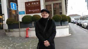 Adrian Mititelu, Peaky Blinders style! Cum s-a schimbat radical finanțatorul lui FC "U" Craiova după "războiul" cu FRF | GALERIE FOTO