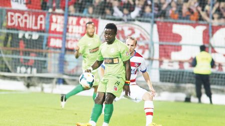 Alt antrenor, alt sistem de joc! Stoican a adus multe modificări în primul "11"