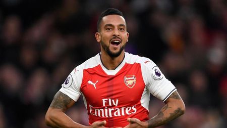 Wenger, gata să renunțe la un jucător emblematic. Chinuit de accidentări, Walcott e dispus să părăsească "Emirates" după mai bine de un deceniu