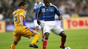 "Max Nicu poate** juca mult mai bine de atât"